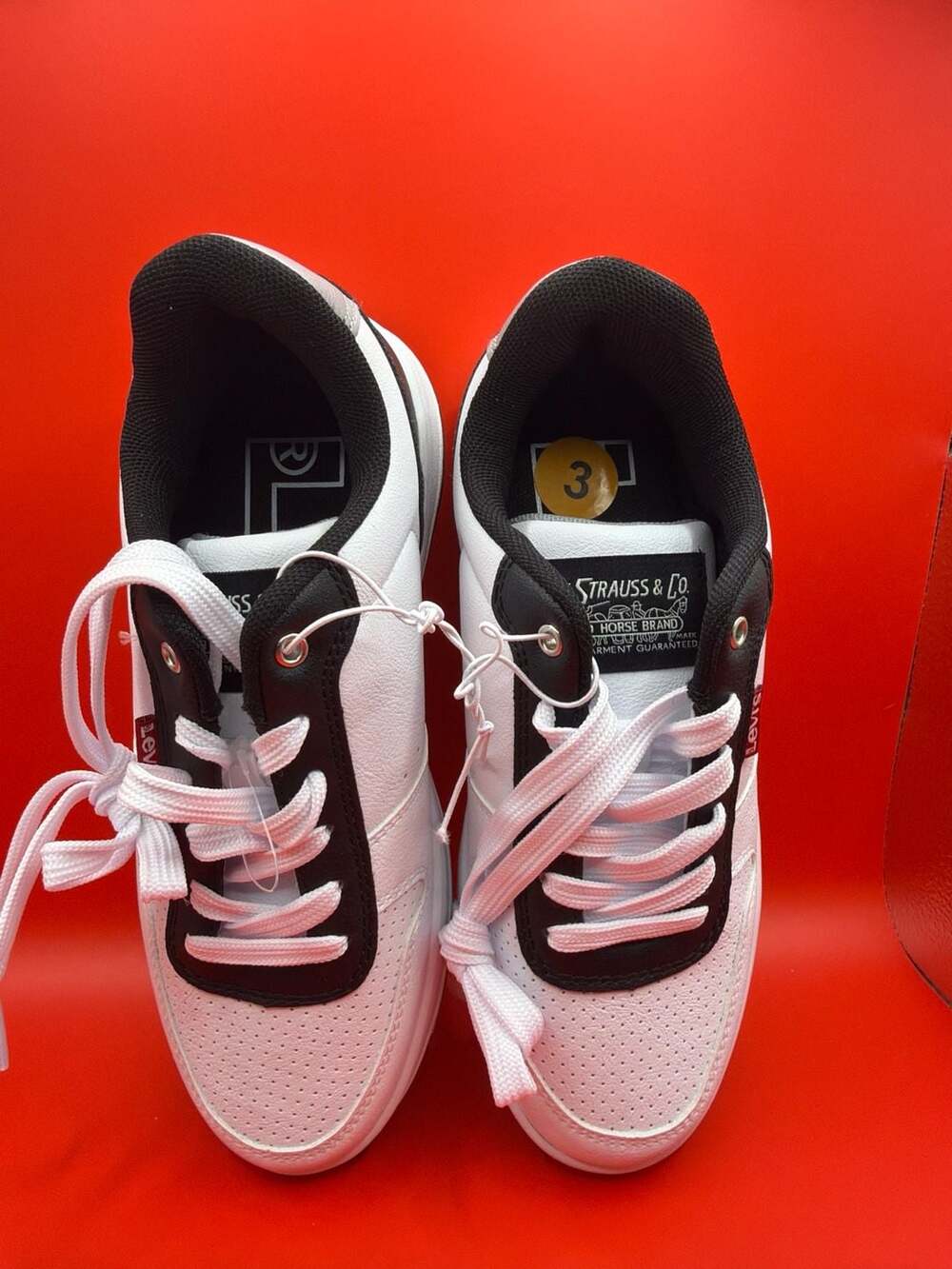 Levi's Kids' Low Top Court Sneakers White Black Size 3.5M